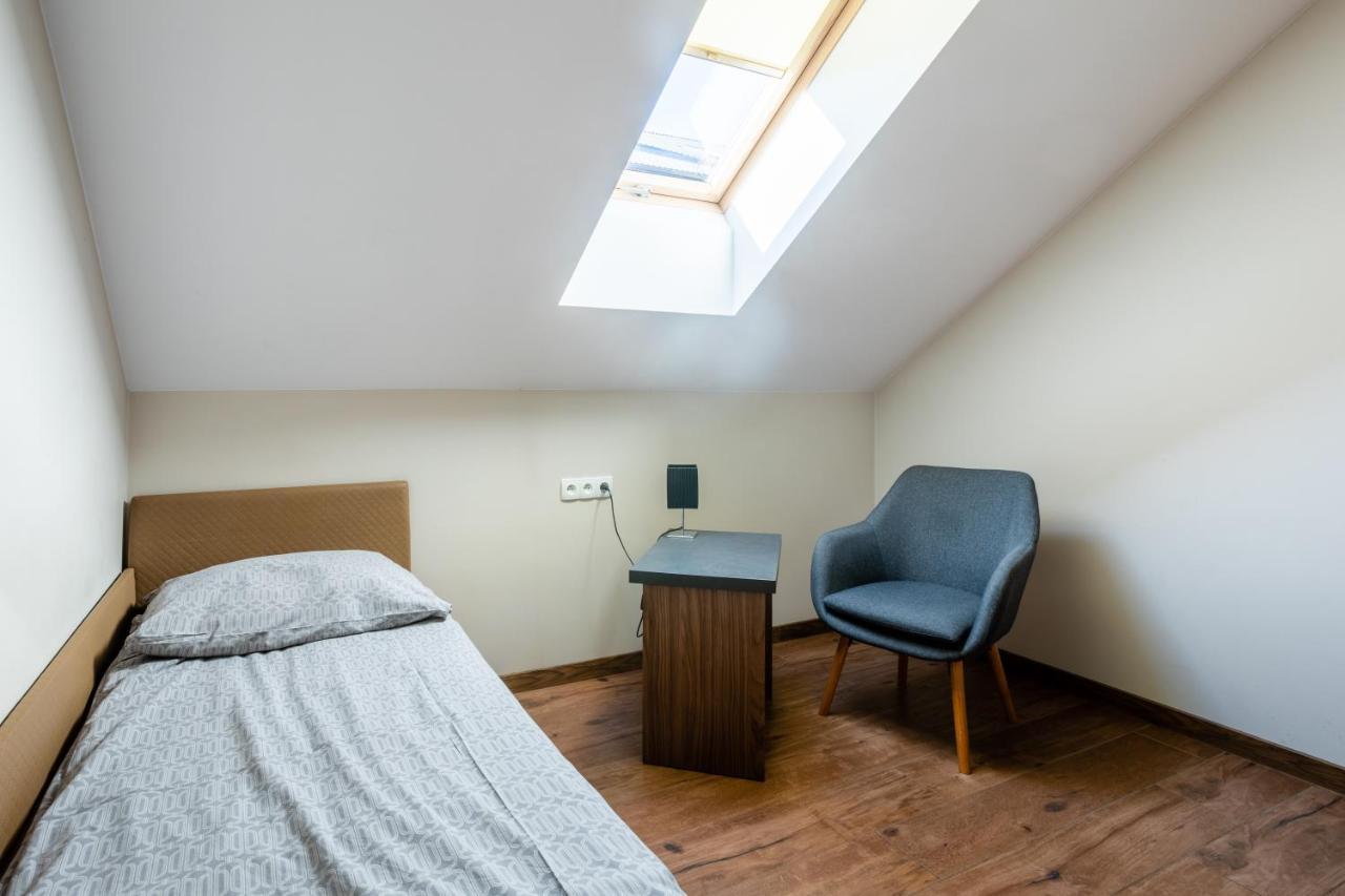 Noclegijarocin Bed & Breakfast Luaran gambar