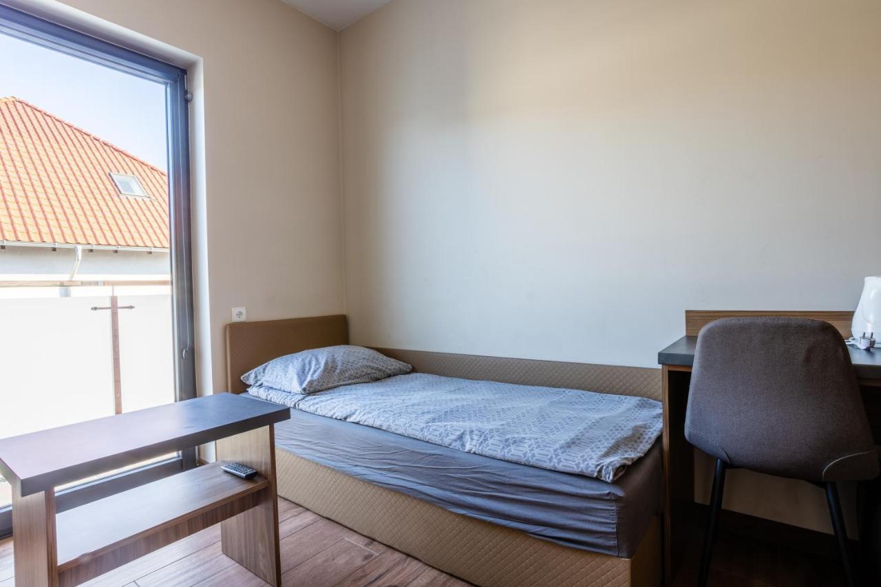 Noclegijarocin Bed & Breakfast Luaran gambar