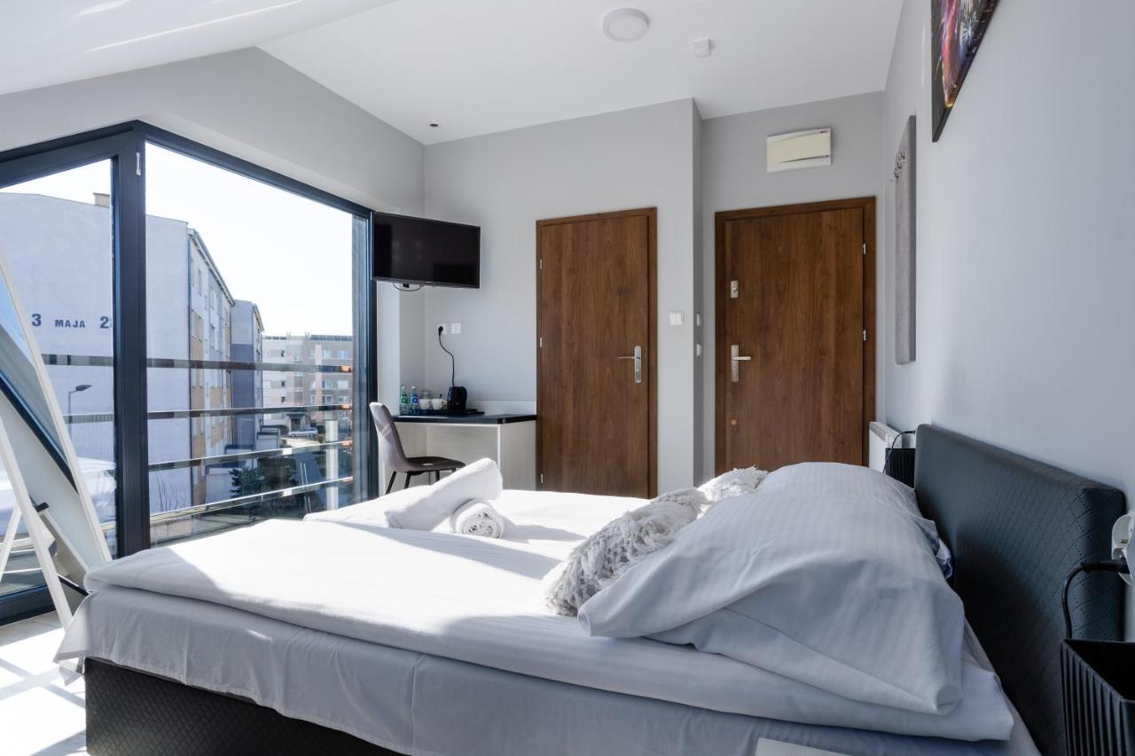 Noclegijarocin Bed & Breakfast Luaran gambar