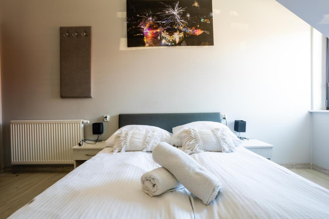Noclegijarocin Bed & Breakfast Luaran gambar